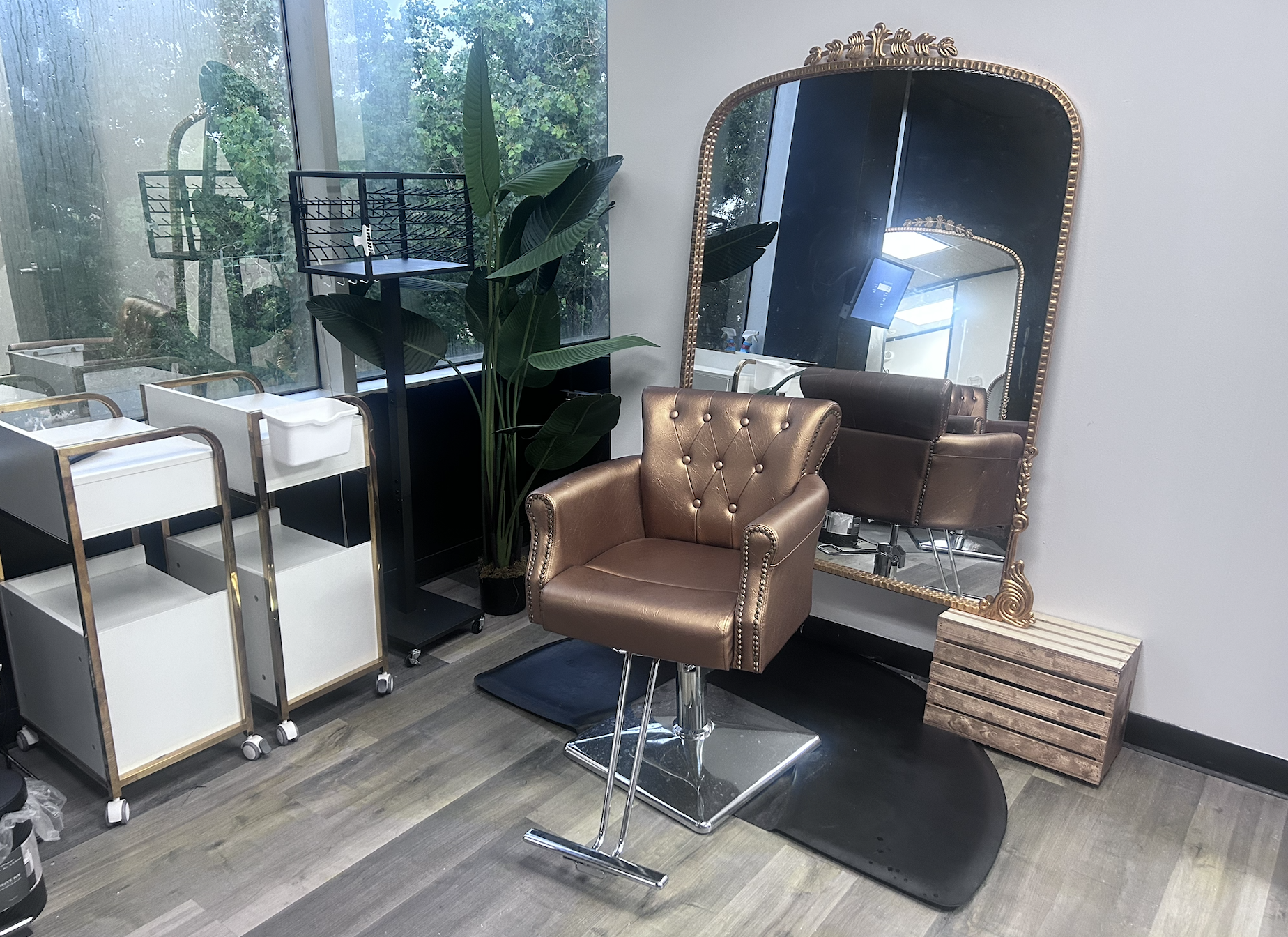 Why Houston Salon Owners Are Listing Their Spaces on MeetSpa — And Why You Should Too